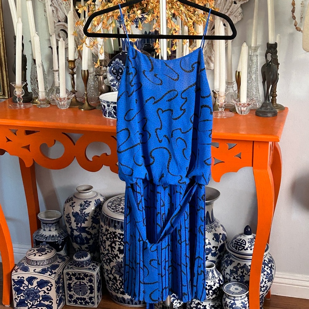 Vintage blue and black polkadot pleated short dress